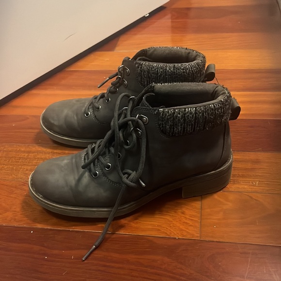 Booties - Picture 2 of 4